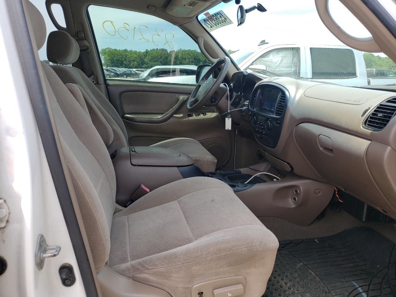 Photo 5 from auction – 2004 TOYOTA SEQUOIA SR with VIN 5TDZT34A64S206428