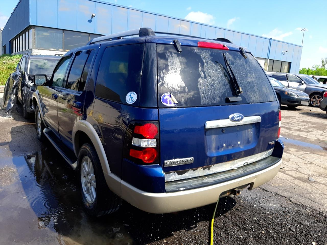 Photo 3 from auction – 2006 FORD EXPLORER E with VIN 1FMEU74E56UB12959