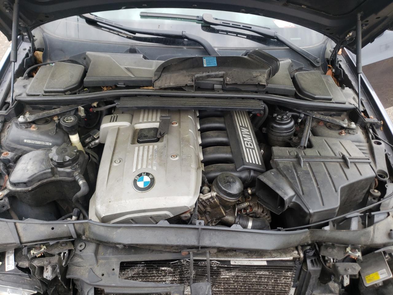 Photo 7 from auction – 2006 BMW 325 XI with VIN WBAVD13596KV04385
