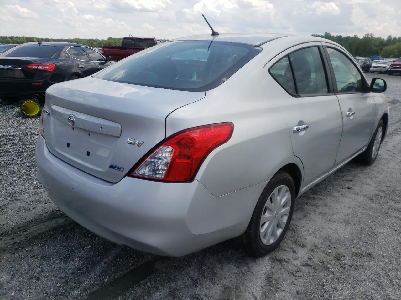 Photo 4 from auction – 2012 NISSAN VERSA S with VIN 3N1CN7APXCL899396