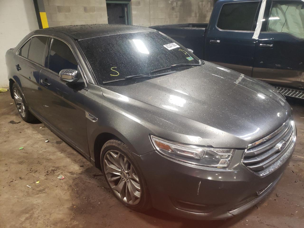 FORD TAURUS LIM 2015 with VIN 1FAHP2F80FG106350 - Photo from auction