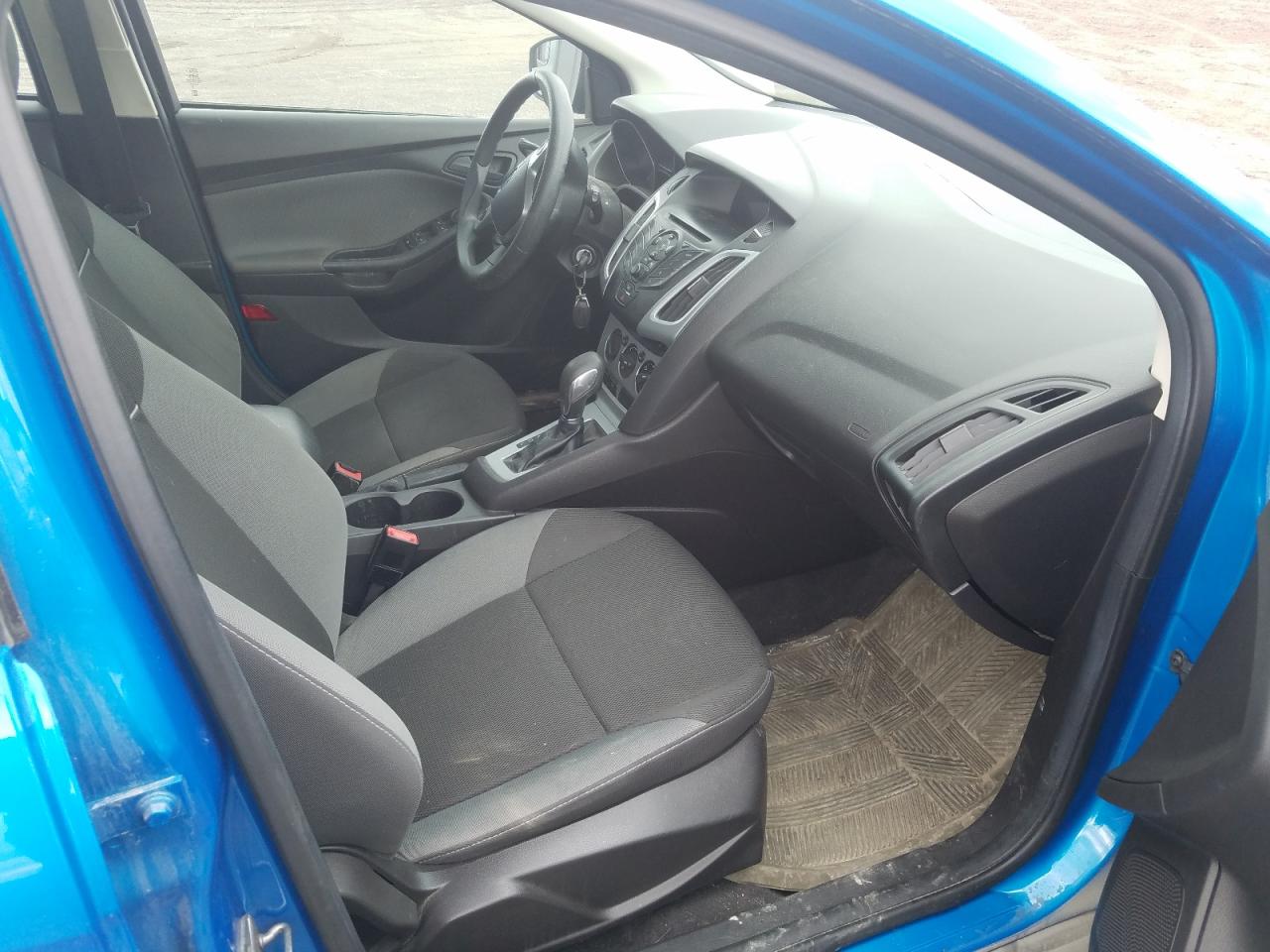 Photo 5 from auction – 2012 FORD FOCUS SE with VIN 1FAHP3K29CL418306