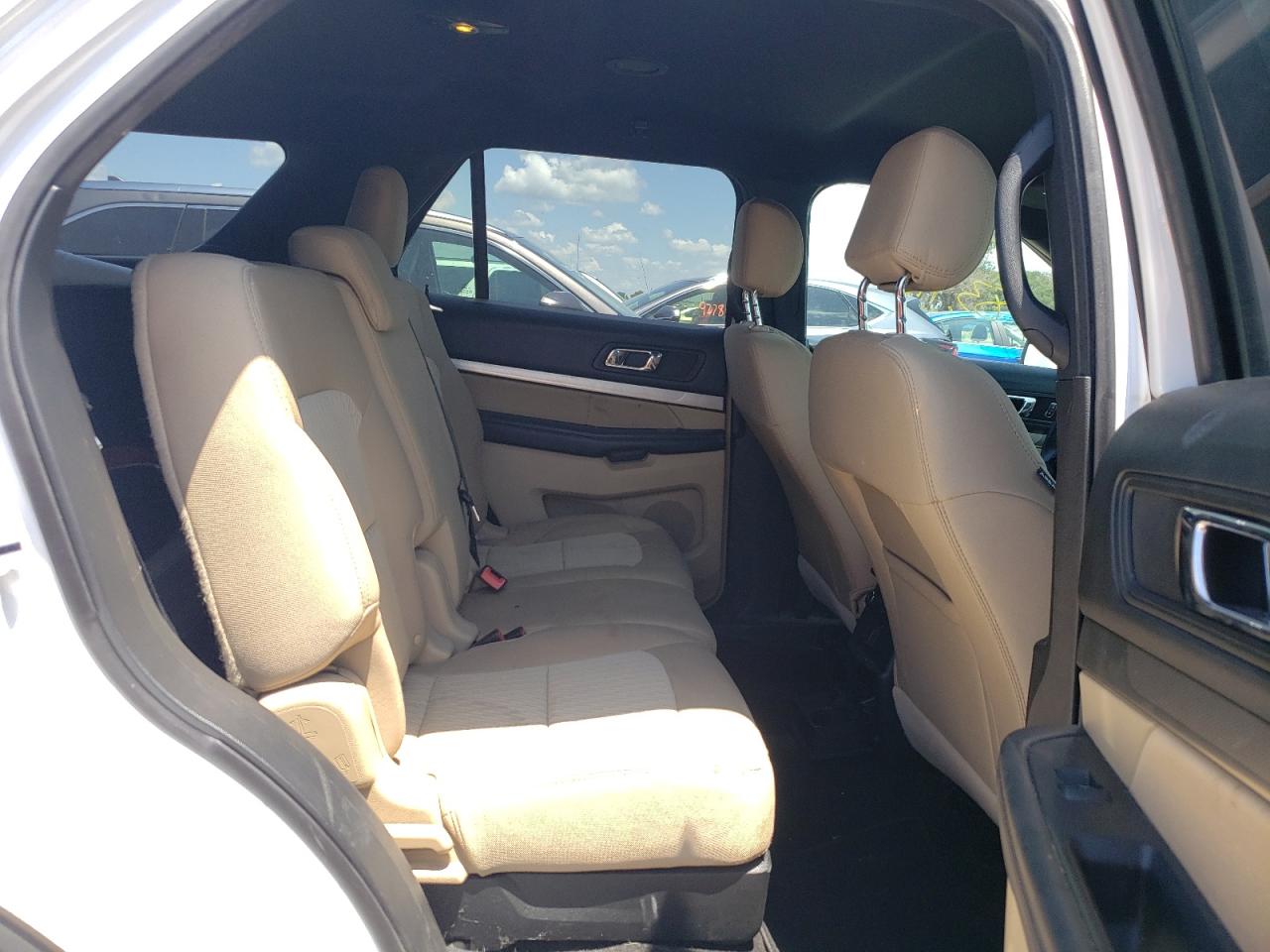 Photo 6 from auction – 2017 FORD EXPLORER with VIN 1FM5K7B82HGA08059
