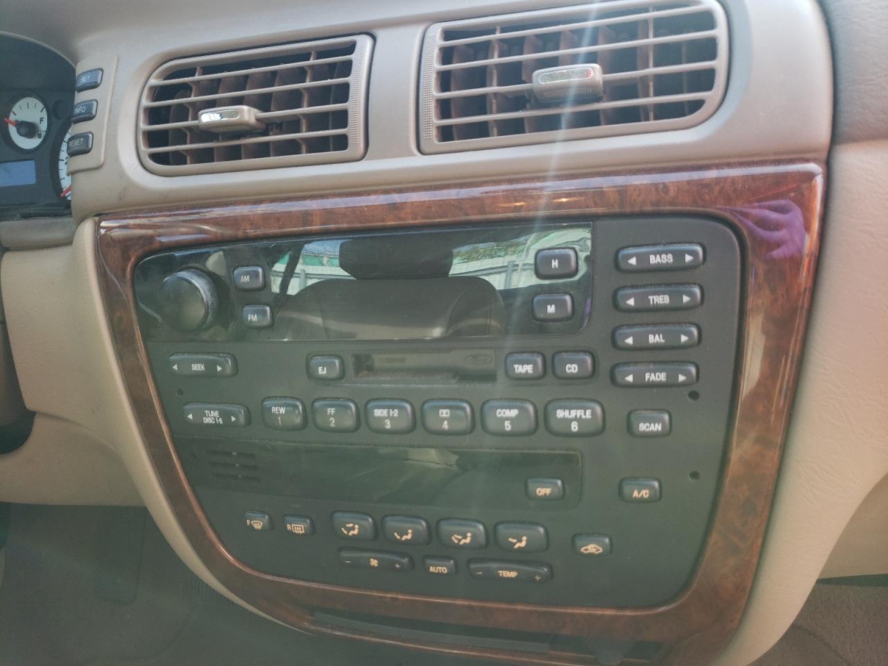 Photo 9 from auction – 2004 MERCURY SABLE LS P with VIN 1MEHM55S44G611644