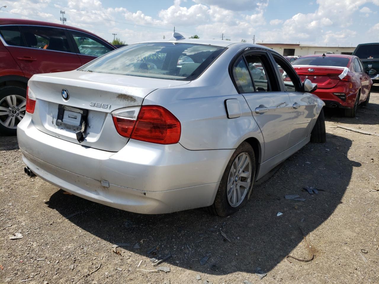 Photo 4 from auction – 2006 BMW 325 I with VIN WBAVB13596KX38290