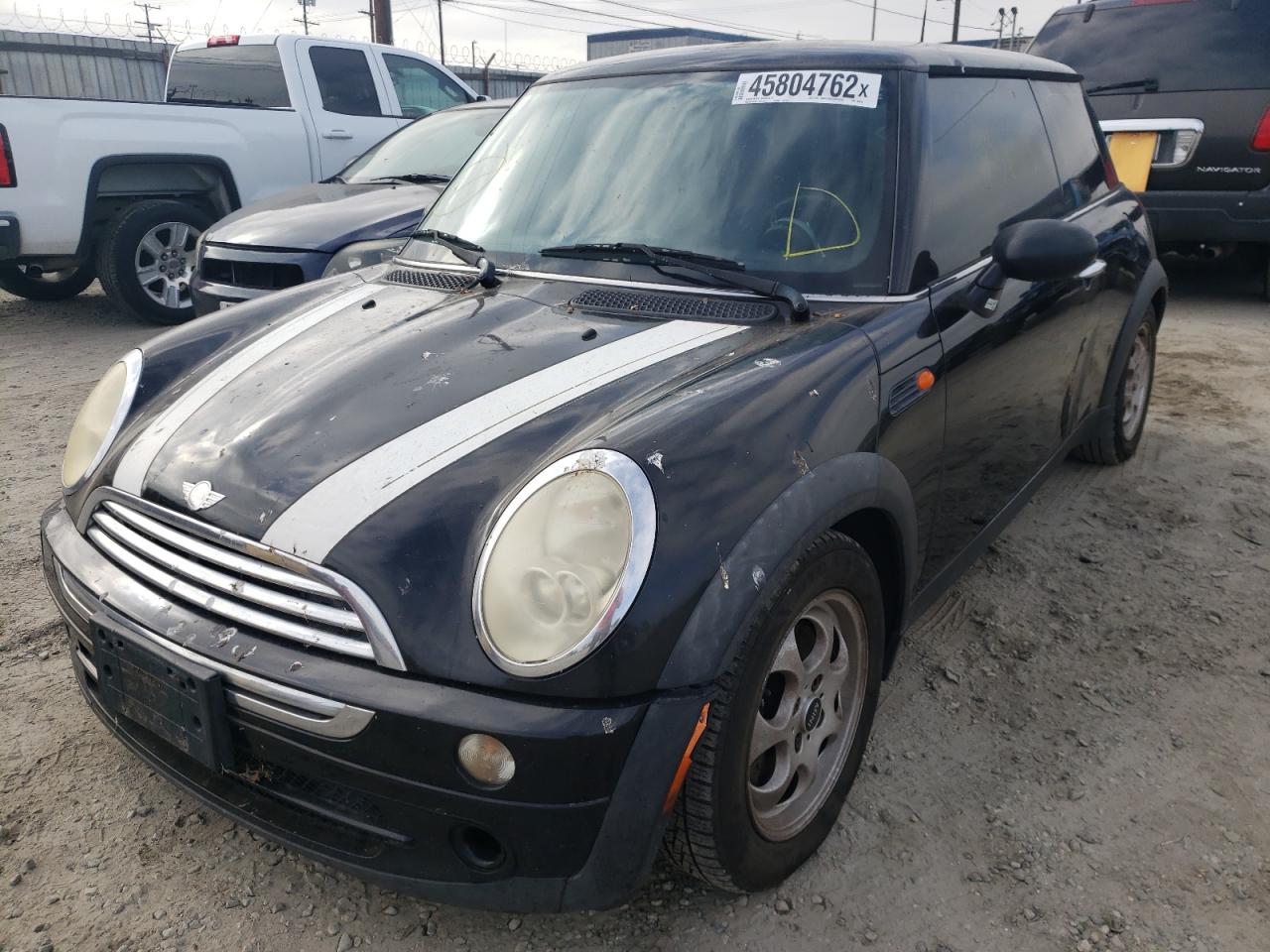 Photo 2 from auction – 2005 MINI COOPER with VIN WMWRC33425TJ68692