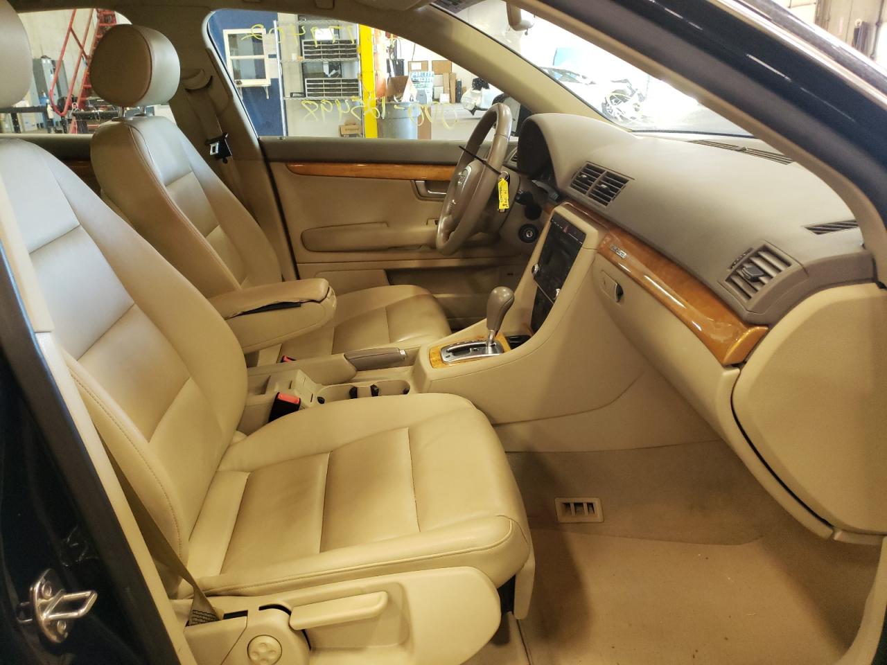 Photo 5 from auction – 2008 AUDI A4 2.0T QU with VIN WAUDF78E28A166046