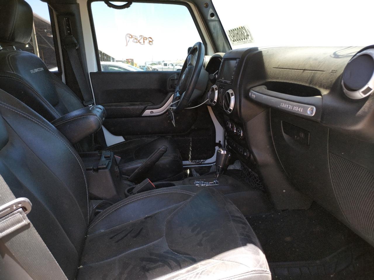 Photo 5 from auction – 2015 JEEP WRANGLER U with VIN 1C4BJWFG1FL584462