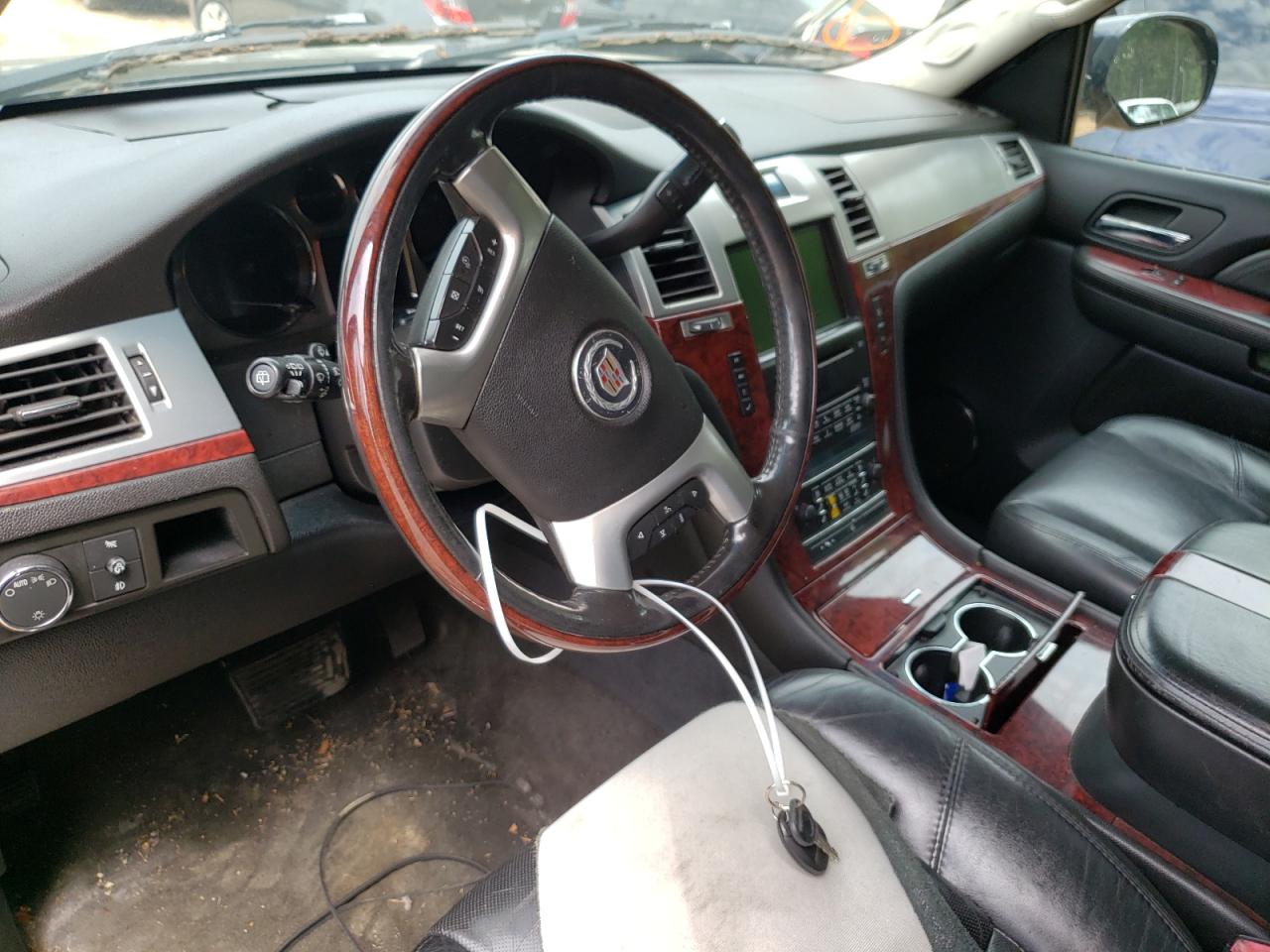 Photo 9 from auction – 2007 CADILLAC ESCALADE E with VIN 1GYFK66897R188571