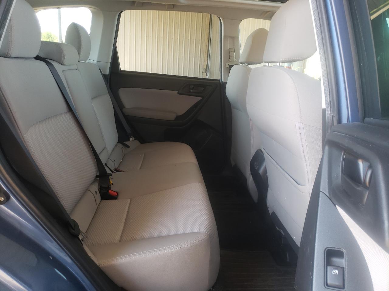 Photo 6 from auction – 2016 SUBARU FORESTER 2 with VIN JF2SJADC2GH517930