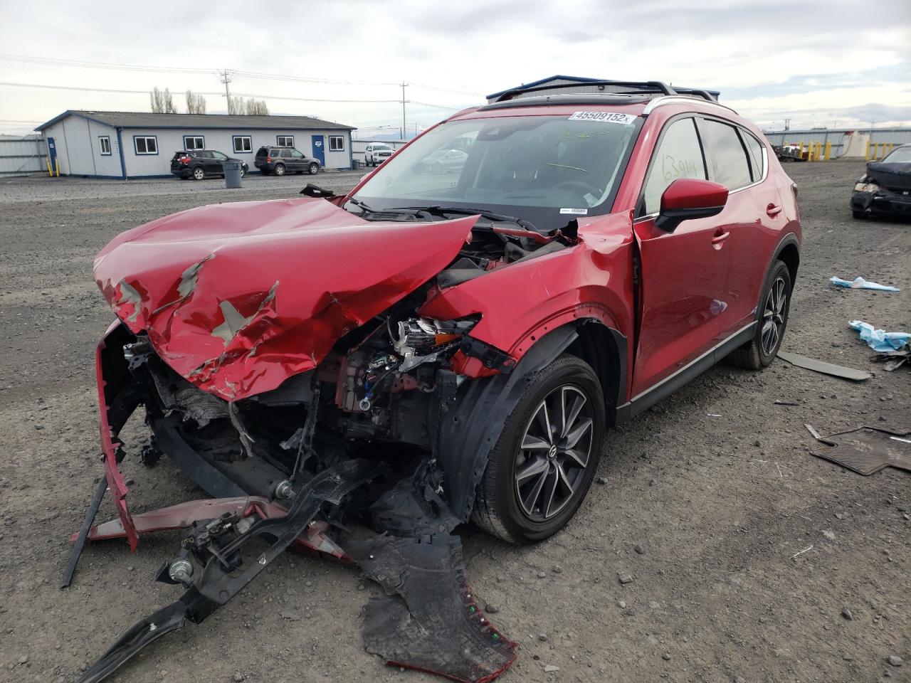 Photo 2 from auction – 2017 MAZDA CX-5 GRAND with VIN JM3KFBDL4H0167679