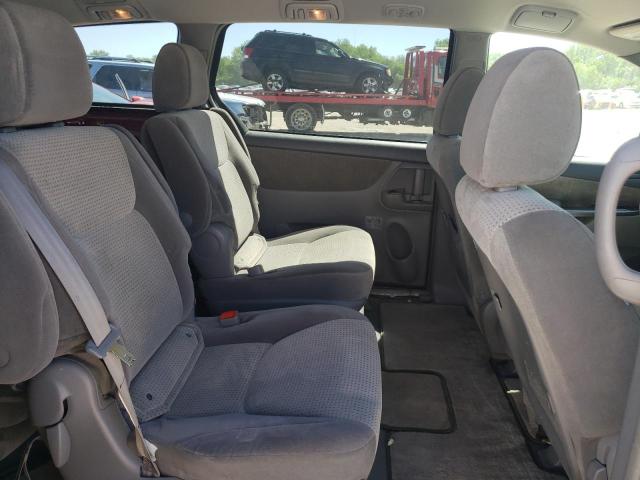 Photo 6 from auction – 2010 TOYOTA SIENNA CE with VIN 5TDKK4CC0AS296930
