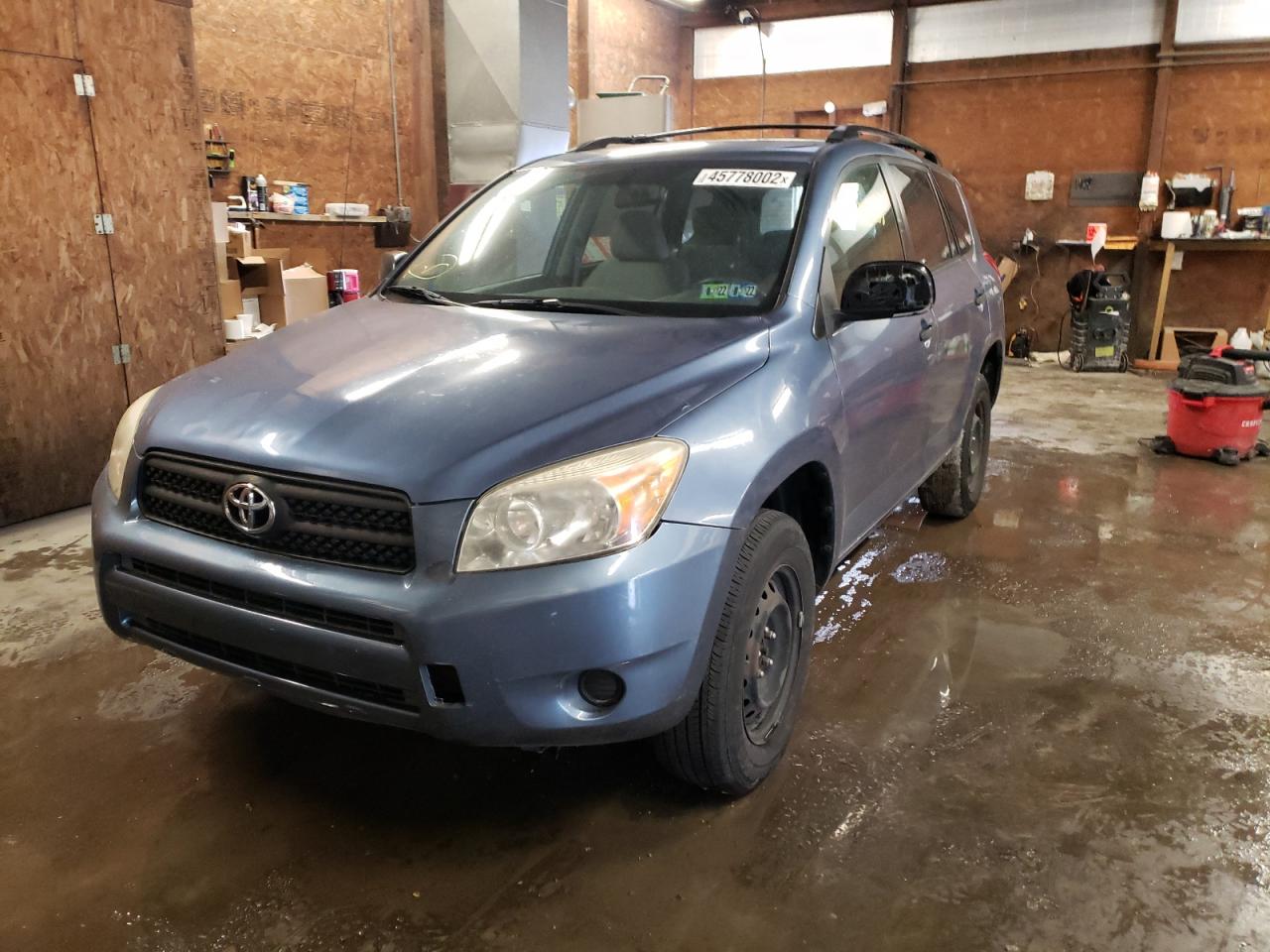 Photo 2 from auction – 2008 TOYOTA RAV4 with VIN JTMBD33VX85210612