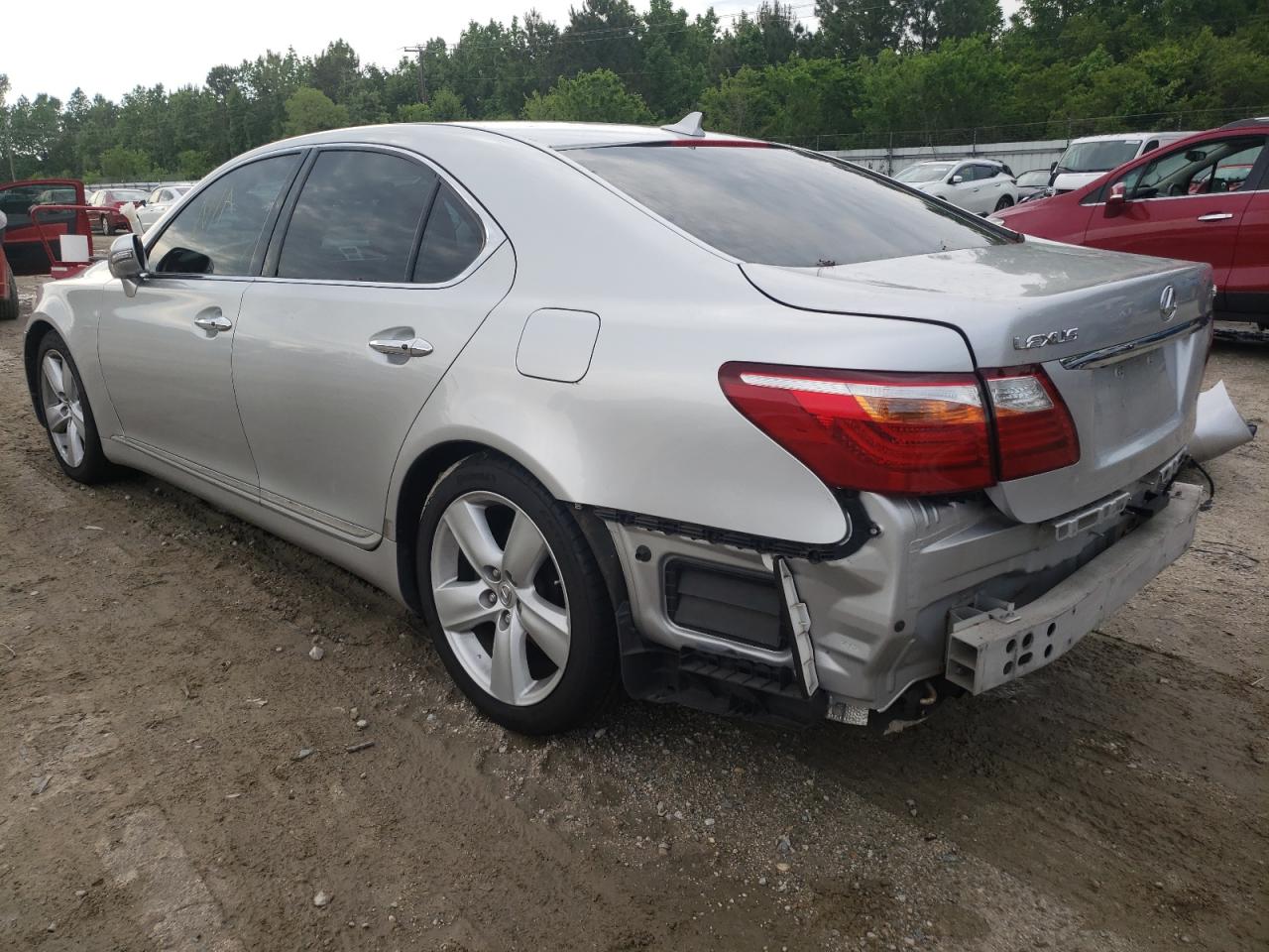 Photo 3 from auction – 2010 LEXUS LS 460 with VIN JTHBL5EF7A5098702