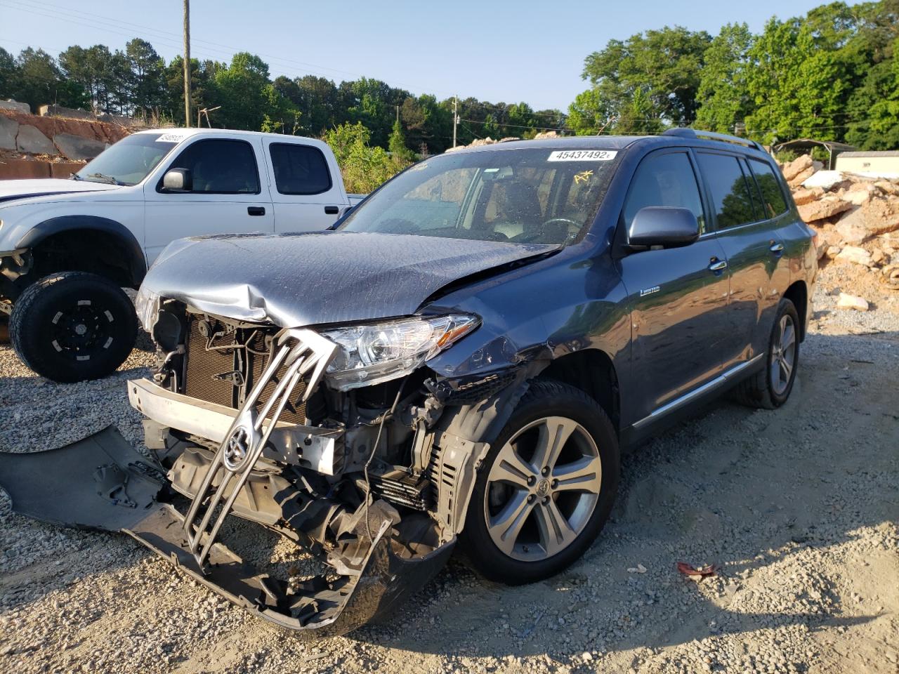 Photo 2 from auction – 2012 TOYOTA HIGHLANDER with VIN 5TDYK3EH3CS057193