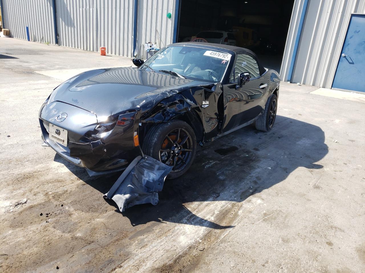 Photo 2 from auction – 2021 MAZDA MX-5 MIATA with VIN JM1NDAB78M0453217