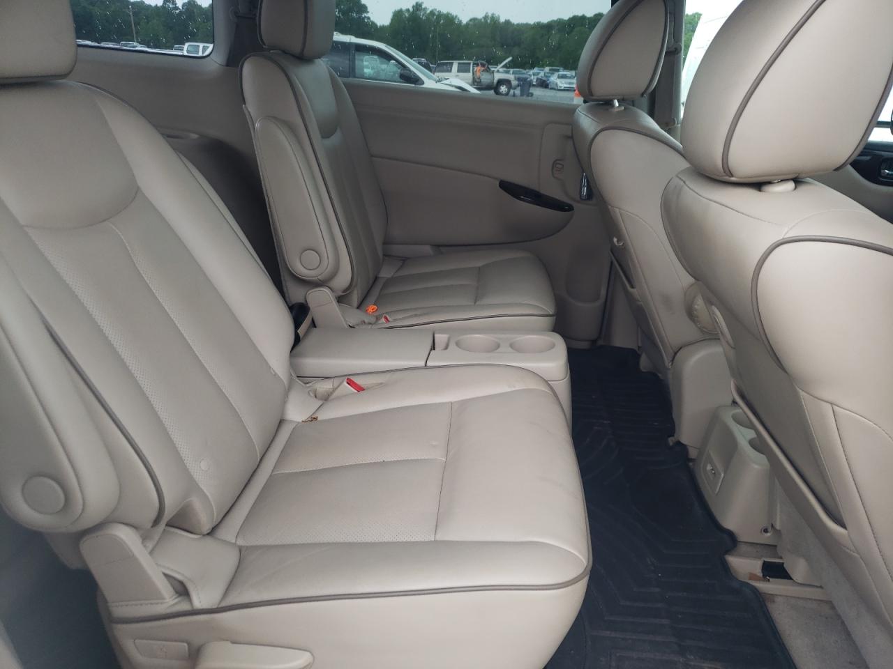 Photo 6 from auction – 2013 NISSAN QUEST S with VIN JN8AE2KP4D9070196