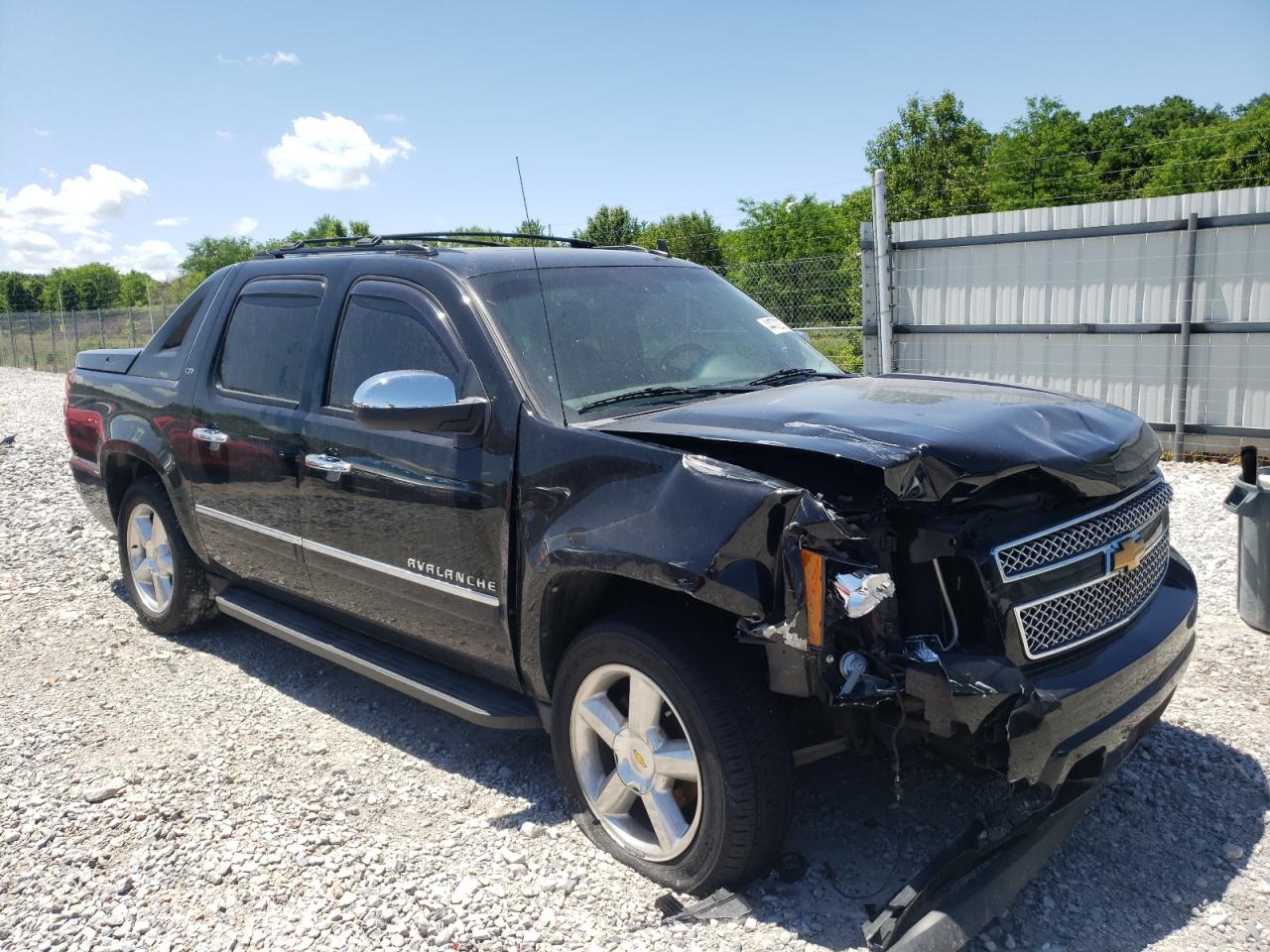 CHEVROLET AVALANCHE 2012 with VIN 3GNTKGE73CG134742 - Photo from auction