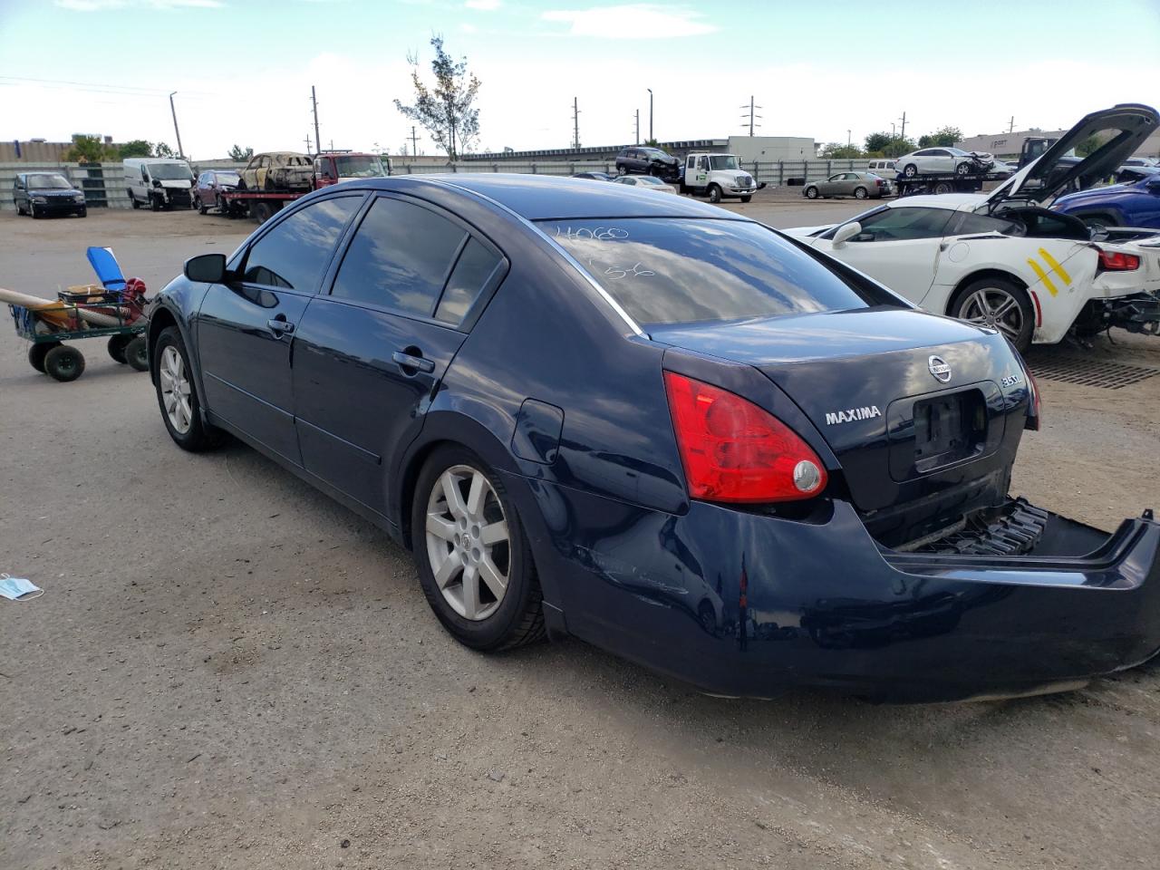Photo 3 from auction – 2004 NISSAN MAXIMA SE with VIN 1N4BA41E84C814060