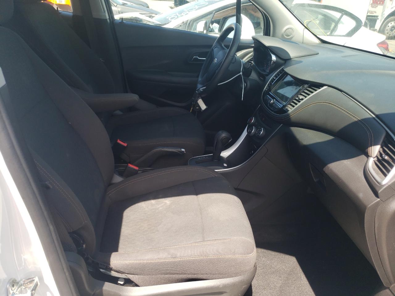 Photo 5 from auction – 2018 CHEVROLET TRAX LS with VIN KL7CJKSBXJB541497