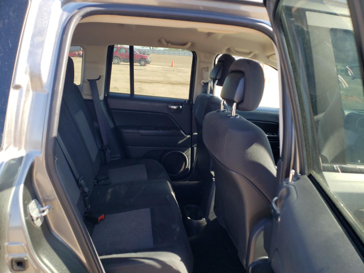 Photo 6 from auction – 2012 JEEP COMPASS LA with VIN 1C4NJDEB7CD572345
