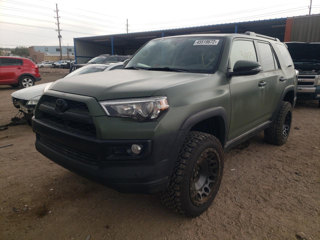 Photo 2 from auction – 2018 TOYOTA 4RUNNER SR with VIN JTEBU5JRXJ5518673