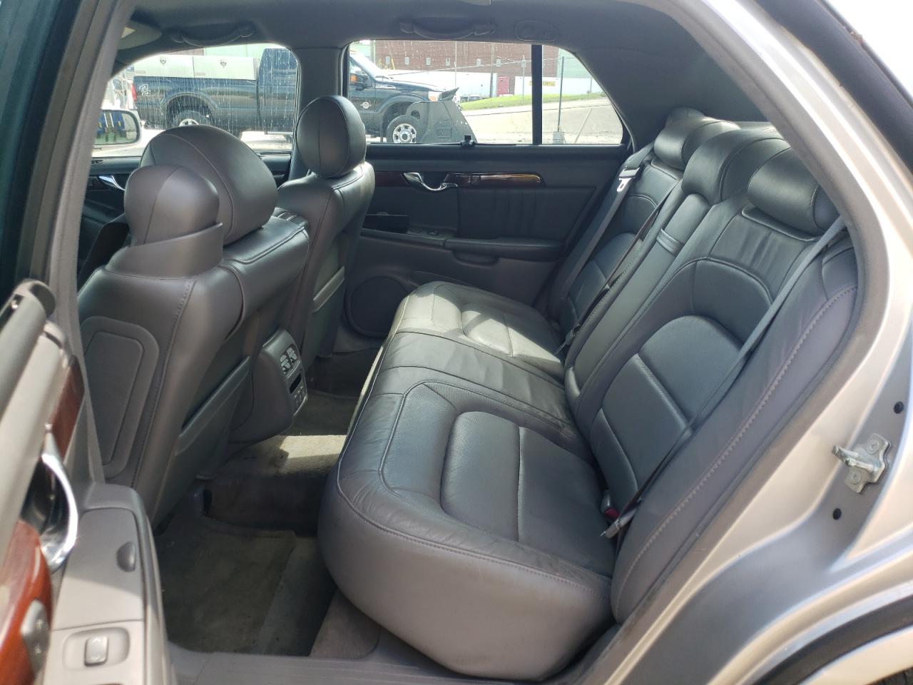 Photo 6 from auction – 2005 CADILLAC DEVILLE DH with VIN 1G6KE54Y35U179371
