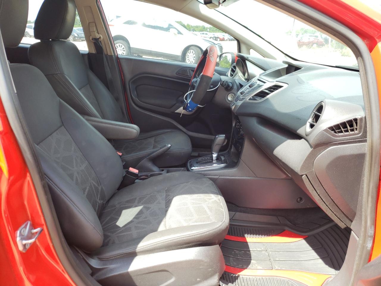 Photo 5 from auction – 2012 FORD FIESTA SES with VIN 3FADP4FJ6CM126682