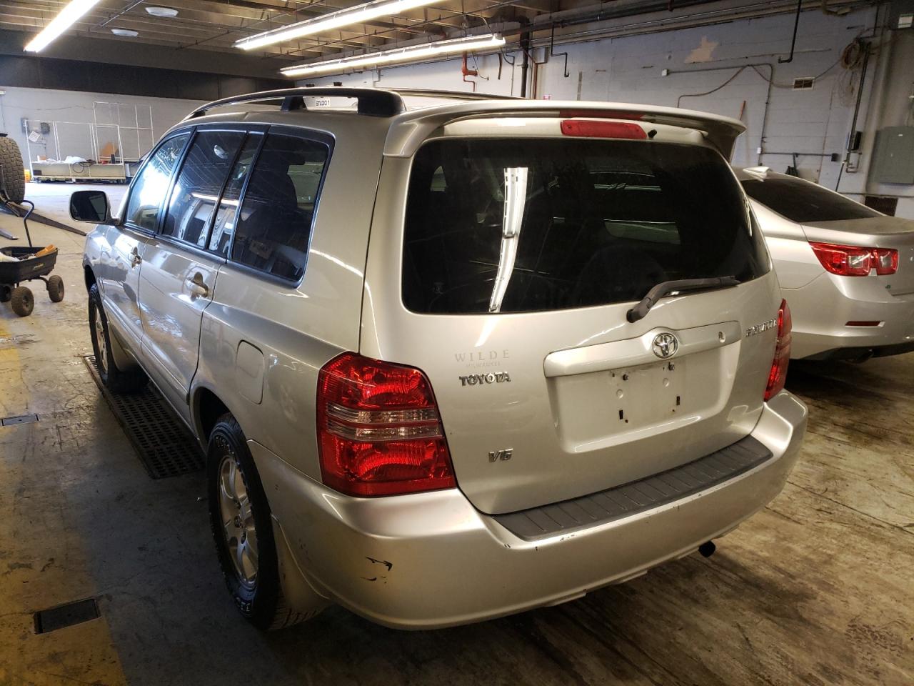 Photo 3 from auction – 2003 TOYOTA HIGHLANDER with VIN JTEGF21A930119679