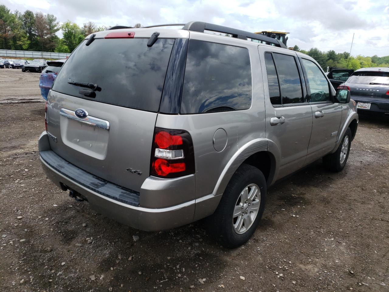 Photo 4 from auction – 2008 FORD EXPLORER X with VIN 1FMEU73E18UA57379