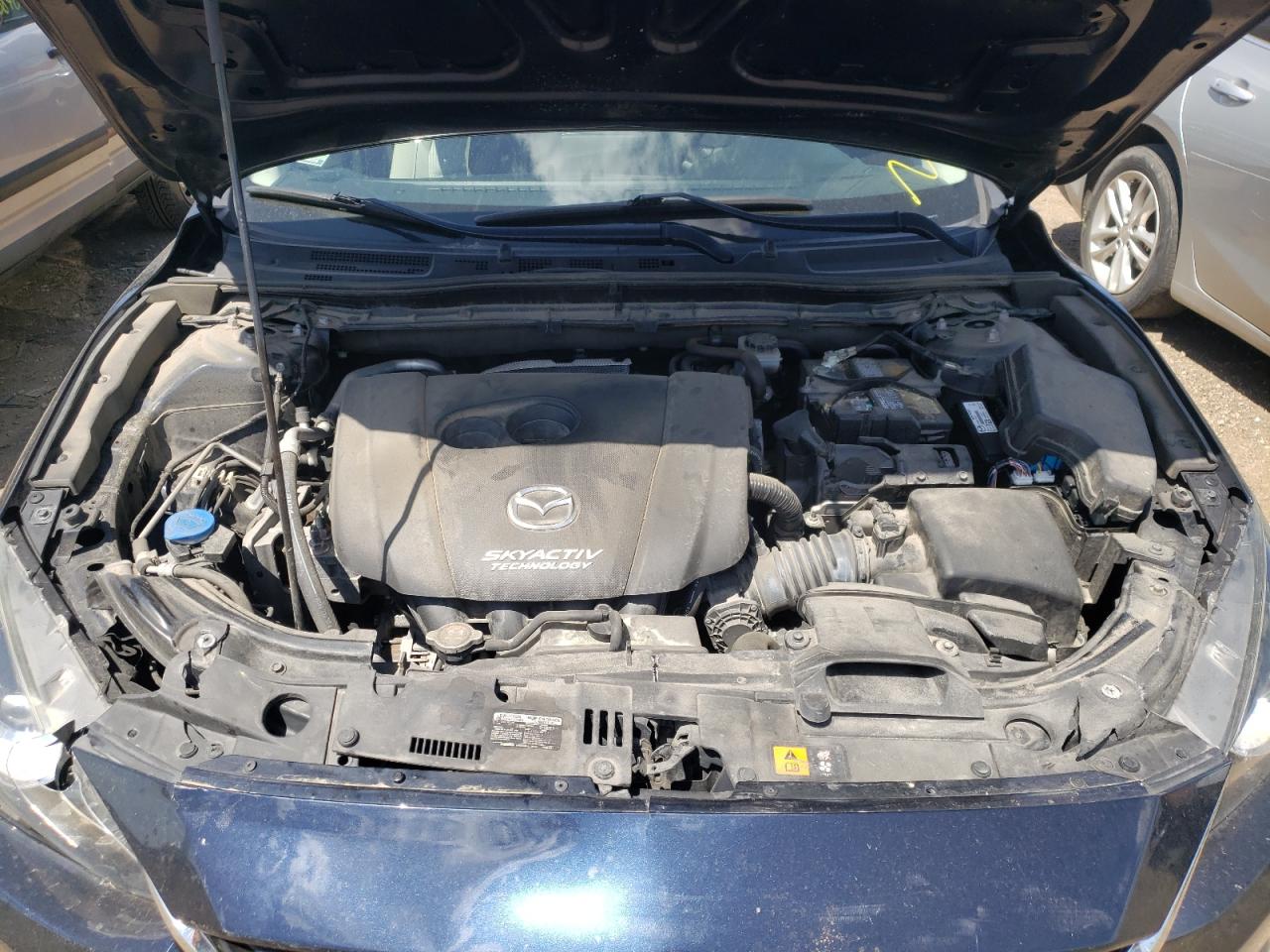 Photo 7 from auction – 2015 MAZDA 3 TOURING with VIN JM1BM1V72F1254773