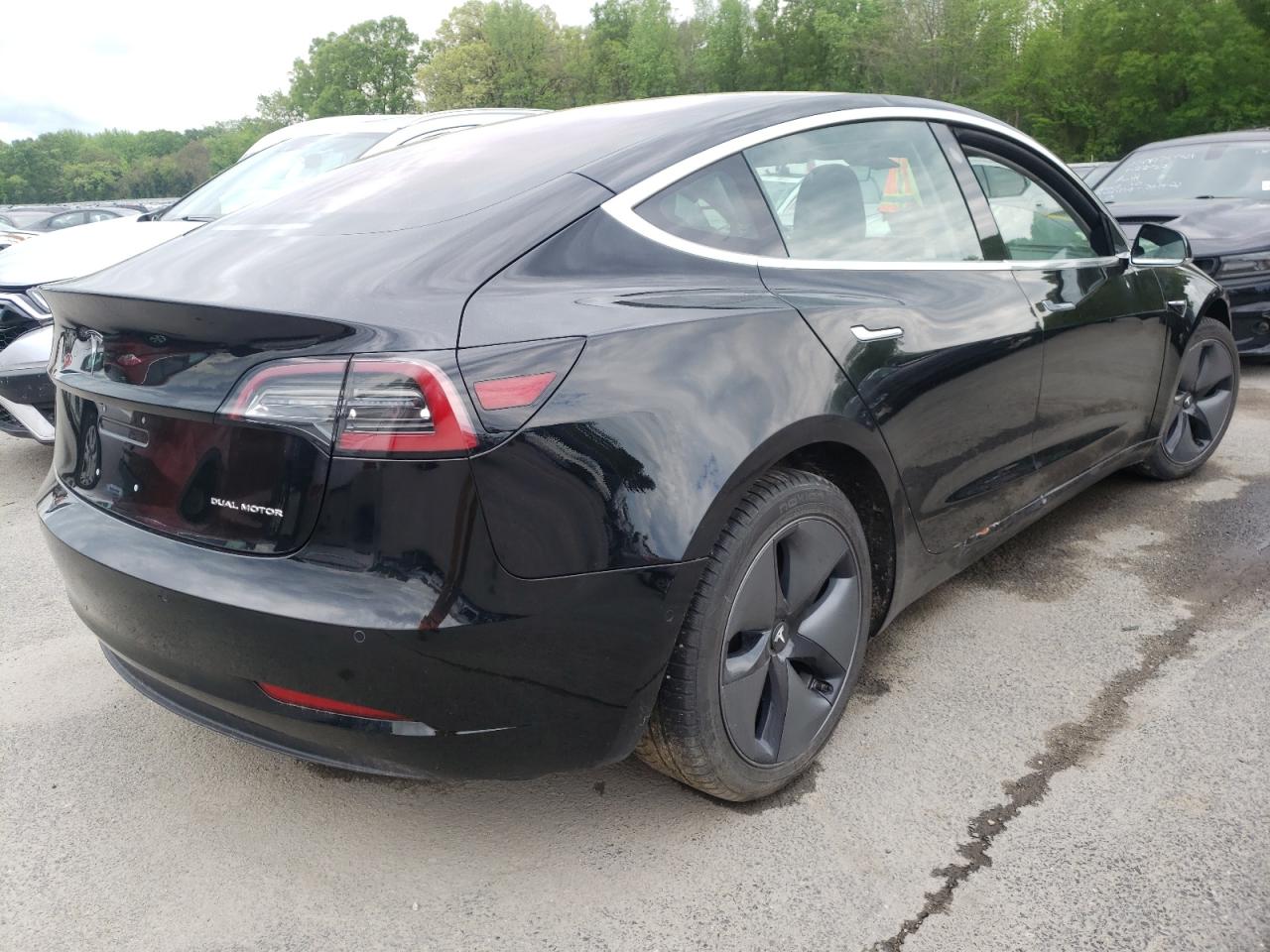 Photo 4 from auction – 2018 TESLA MODEL 3 with VIN 5YJ3E1EB4JF128078