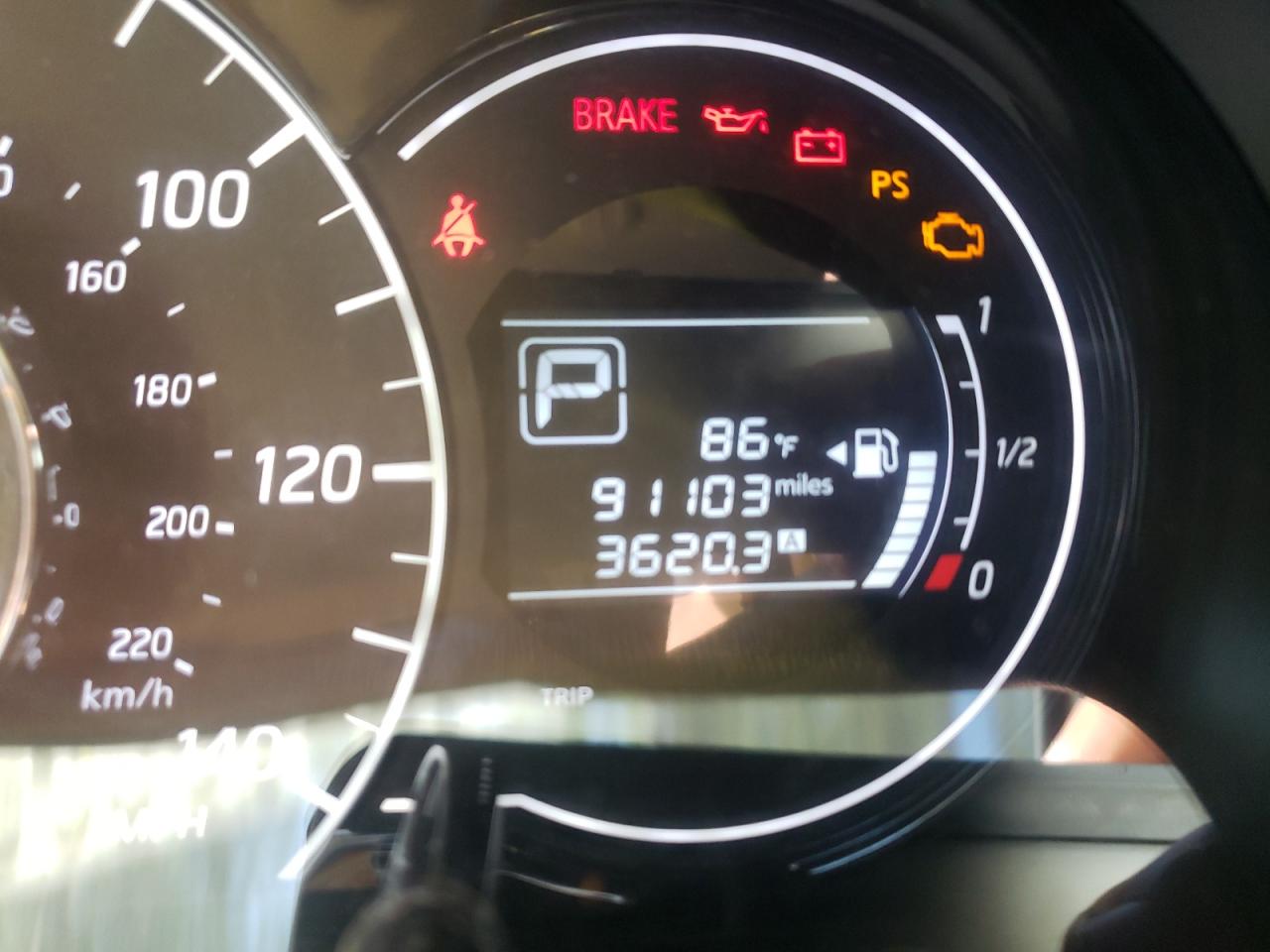 Photo 8 from auction – 2015 NISSAN VERSA NOTE with VIN 3N1CE2CP7FL402664