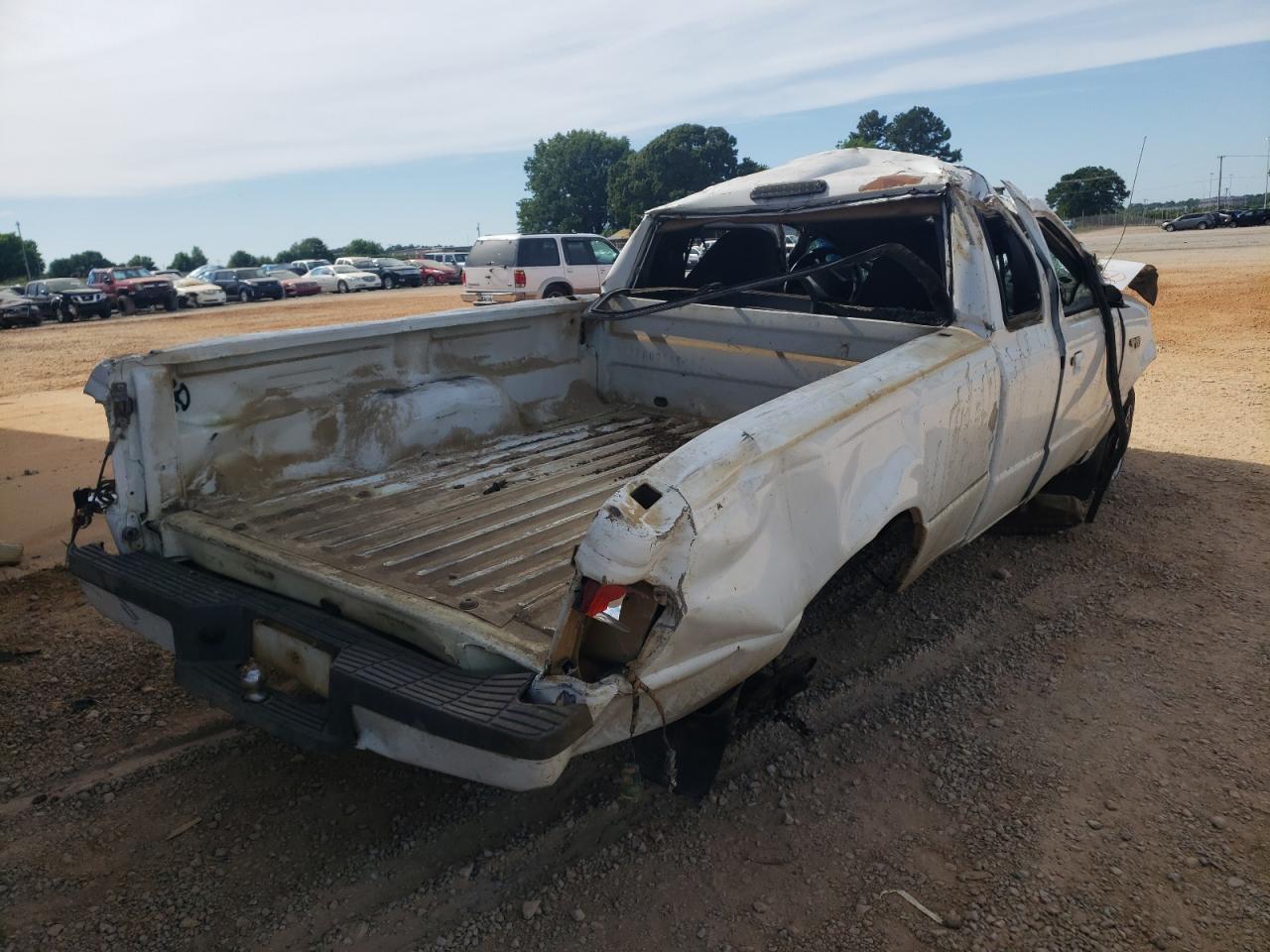 Photo 4 from auction – 2000 FORD RANGER SUP with VIN 1FTYR14V9YTB17963