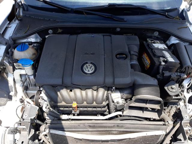 Photo 7 from auction – 2012 VOLKSWAGEN PASSAT S with VIN 1VWAH7A31CC069178