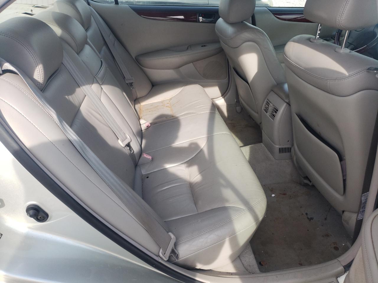 Photo 6 from auction – 2003 LEXUS ES 300 with VIN JTHBF30G136006332