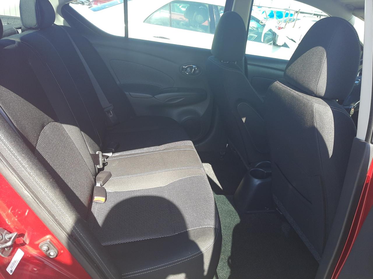 Photo 6 from auction – 2019 NISSAN VERSA S with VIN 3N1CN7AP1KL825492