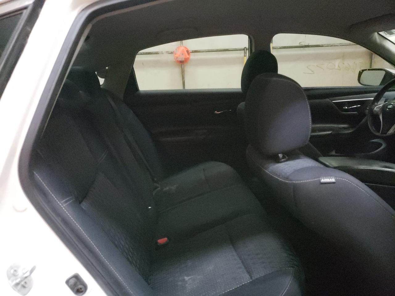 Photo 6 from auction – 2016 NISSAN ALTIMA 2.5 with VIN 1N4AL3AP1GC242772