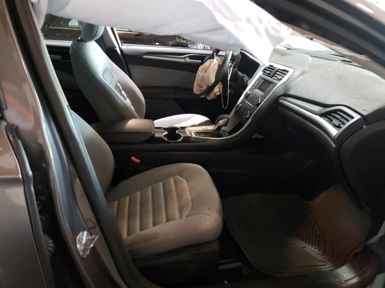 Photo 5 from auction – 2014 FORD FUSION S with VIN 1FA6P0G78E5383792