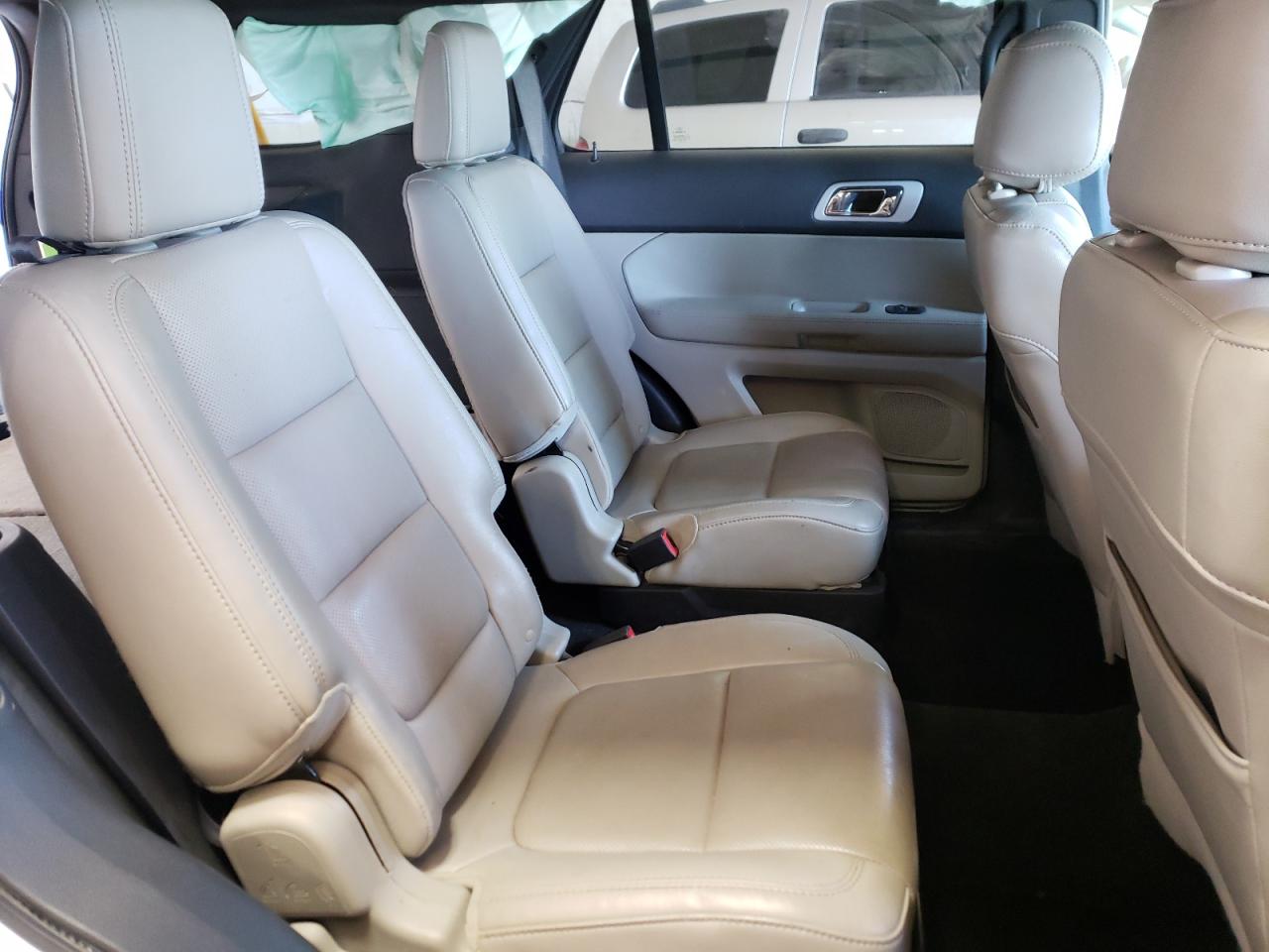 Photo 6 from auction – 2013 FORD EXPLORER L with VIN 1FM5K8F8XDGA21037