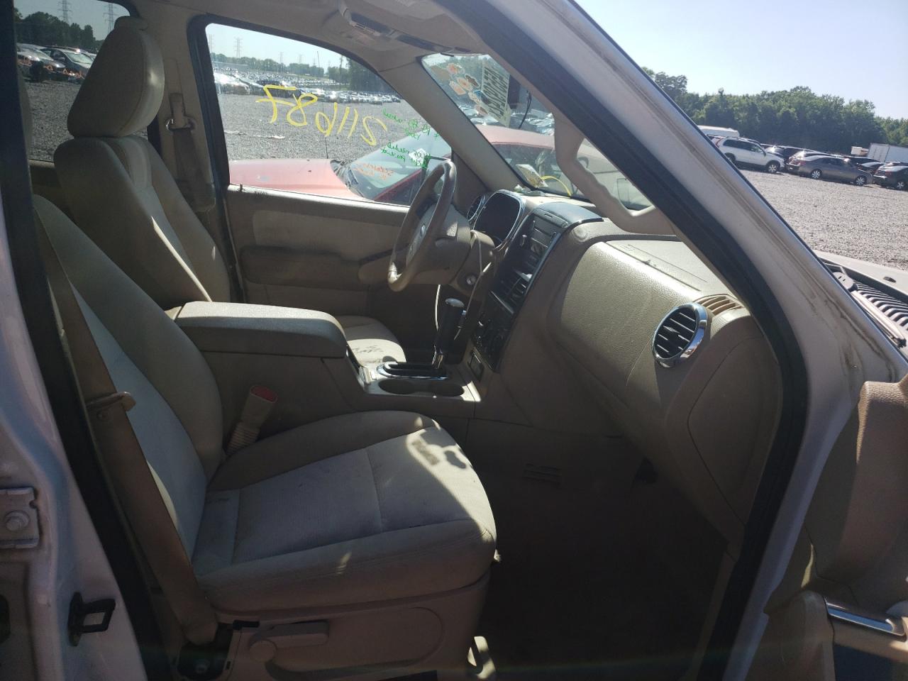 Photo 5 from auction – 2010 FORD EXPLORER X with VIN 1FMEU6DE6AUA34145