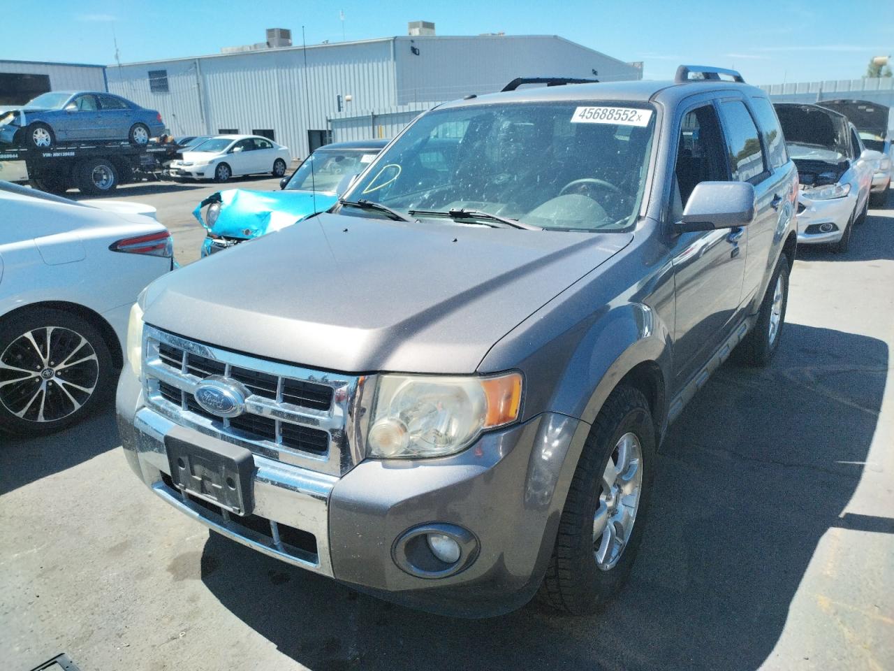Photo 2 from auction – 2009 FORD ESCAPE with VIN 1FMCU94G09KA12823