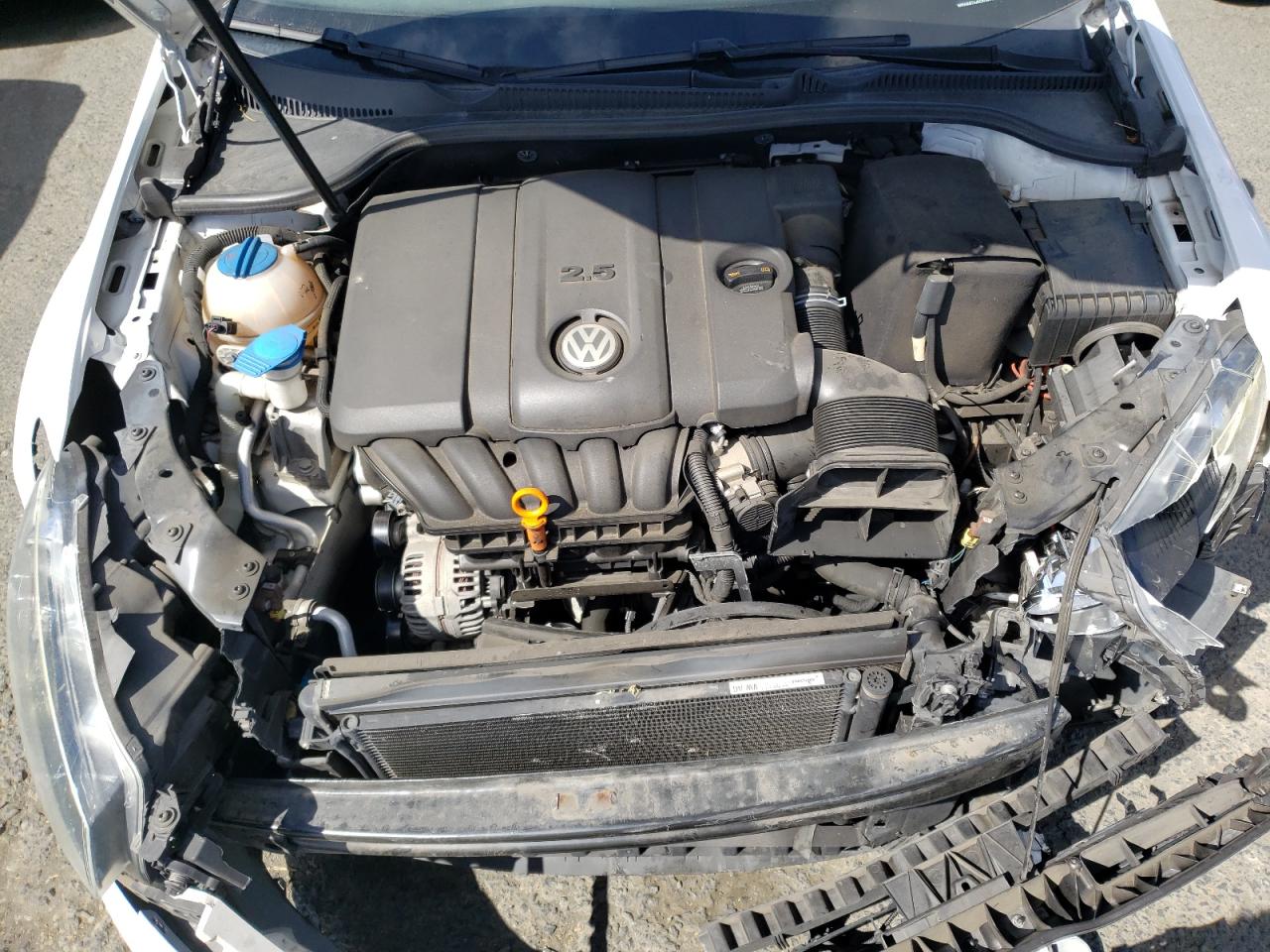 Photo 7 from auction – 2012 VOLKSWAGEN GOLF with VIN WVWAB7AJ5CW287870