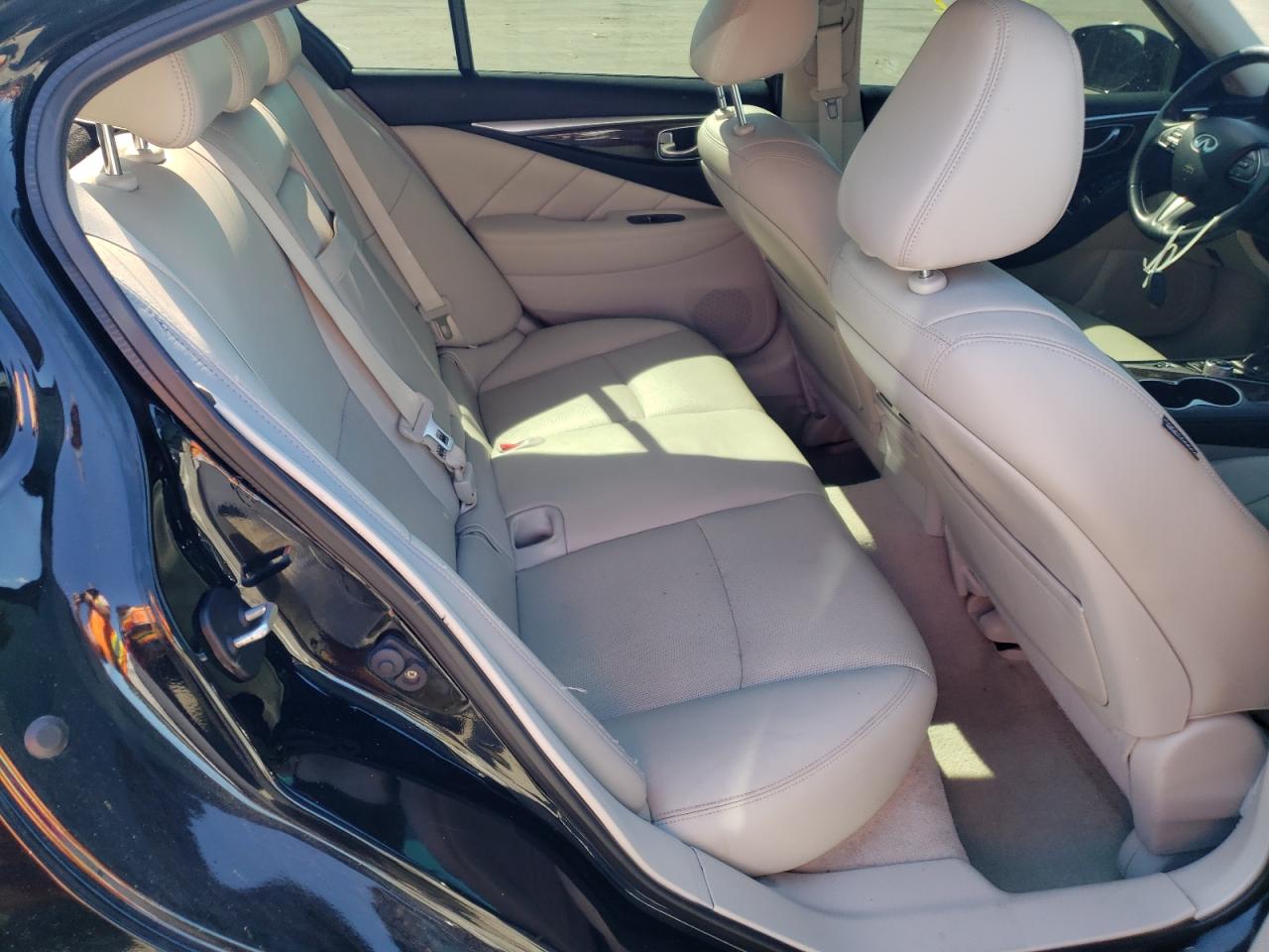 Photo 6 from auction – 2014 INFINITI Q50 BASE with VIN JN1BV7AP5EM693374