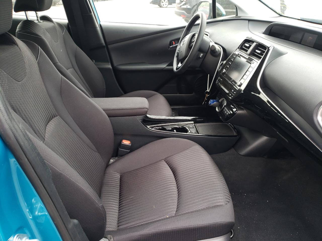 Photo 5 from auction – 2020 TOYOTA PRIUS PRIM with VIN JTDKARFP0L3159781