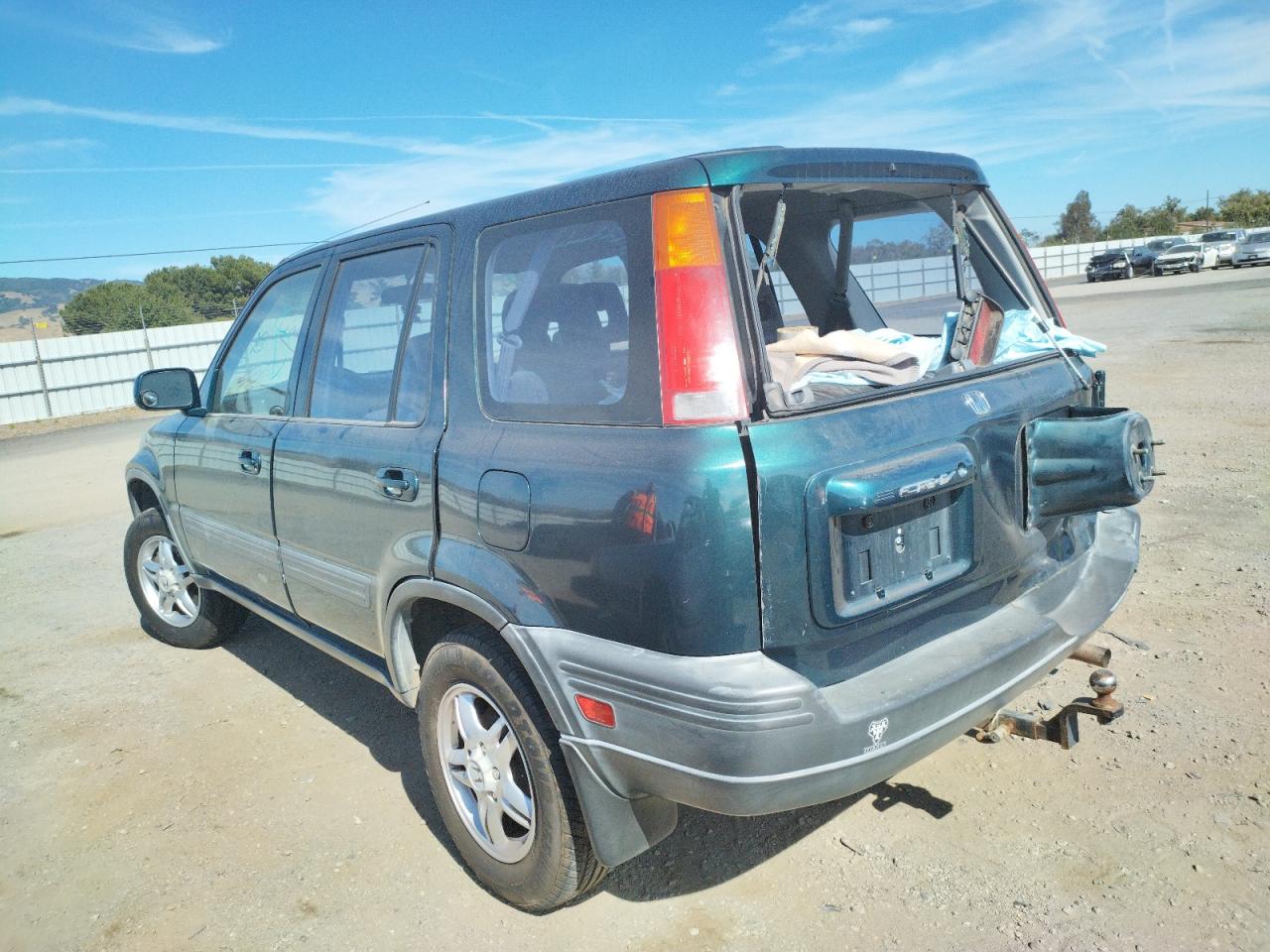 Photo 3 from auction – 1998 HONDA CR-V EX with VIN JHLRD1867WC079591
