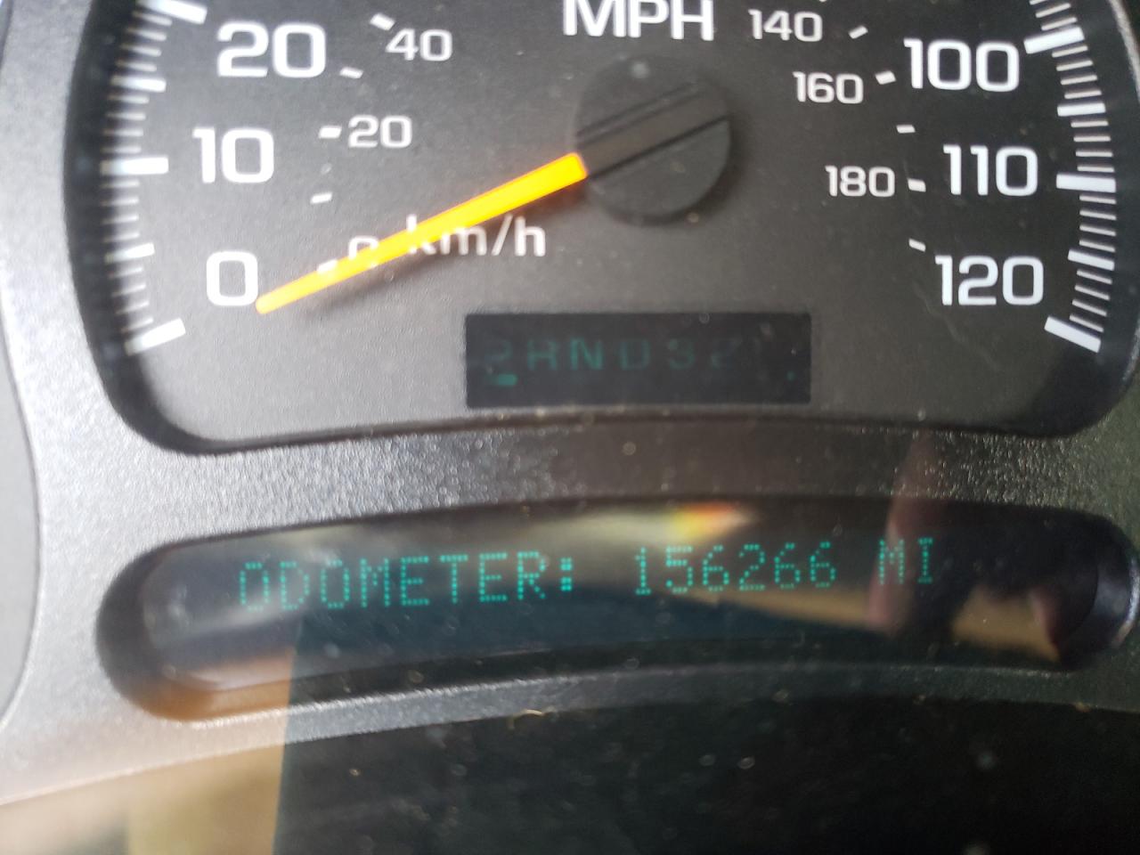 Photo 8 from auction – 2005 CHEVROLET SILVERADO with VIN 1GCEC19V75E281967