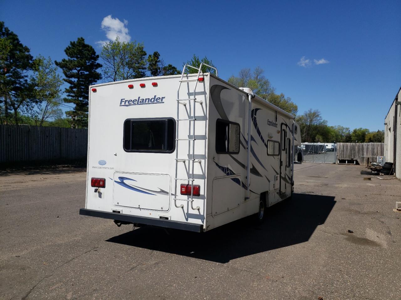 Photo 4 from auction – 2007 FORD E450 RV with VIN 1FDXE45S17DA95071