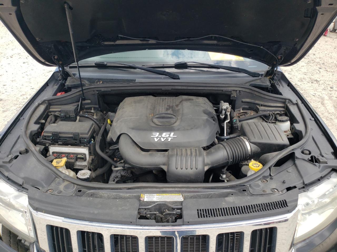 Photo 7 from auction – 2012 JEEP GRAND CHER with VIN 1C4RJFAGXCC268009