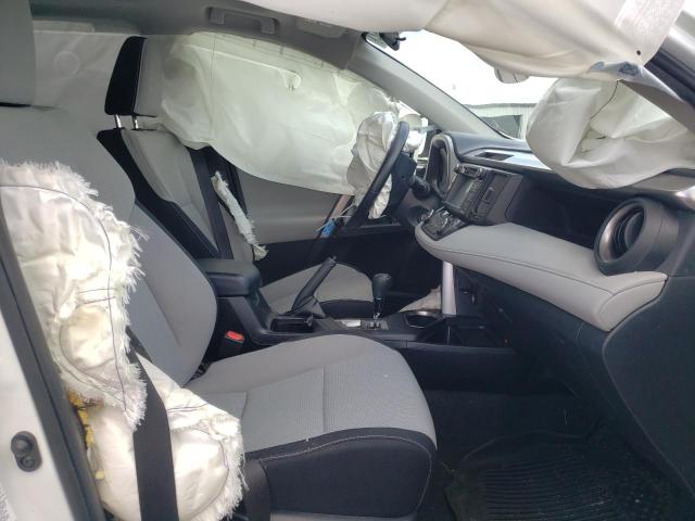 Photo 5 from auction – 2017 TOYOTA RAV4 XLE with VIN JTMRFREV3HJ700857